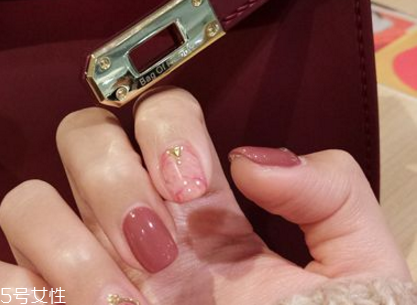 大理石美甲推薦 高級(jí)又有質(zhì)感 大理石美甲推薦 高級(jí)又有質(zhì)感