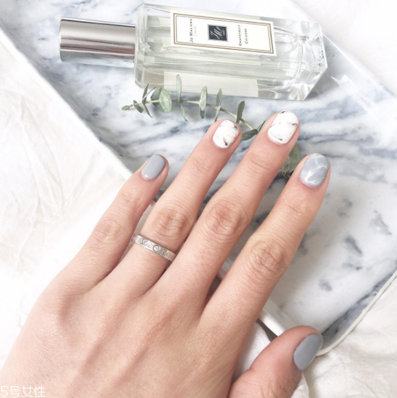 大理石美甲推薦 高級(jí)又有質(zhì)感 大理石美甲推薦 高級(jí)又有質(zhì)感