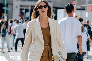 春天適合穿什么顏色？2018早春流行色