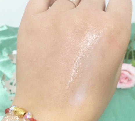 乳液要不要洗掉？要分情況