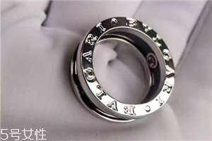 寶格麗戒指是銀的嗎？各種材質都有