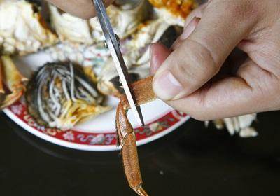 陽澄湖大閘蟹怎么吃？食陽澄湖大閘蟹注意事項(xiàng)
