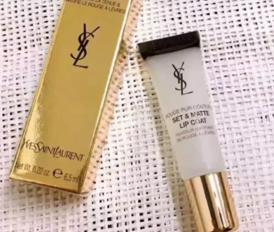 口紅雨衣有毒嗎？比口紅更安全