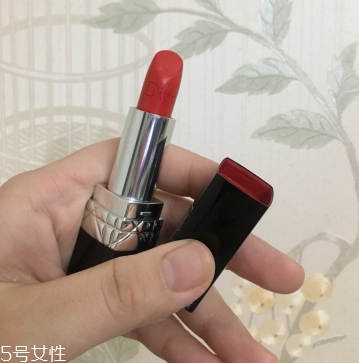 迪奧口紅844適合什么膚色？顯白嗎？