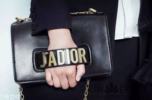 dior迪奧包包怎么打開？怎么保養(yǎng)