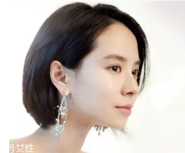 霧面妝和水光妝哪個(gè)好？水光妝更顯年輕