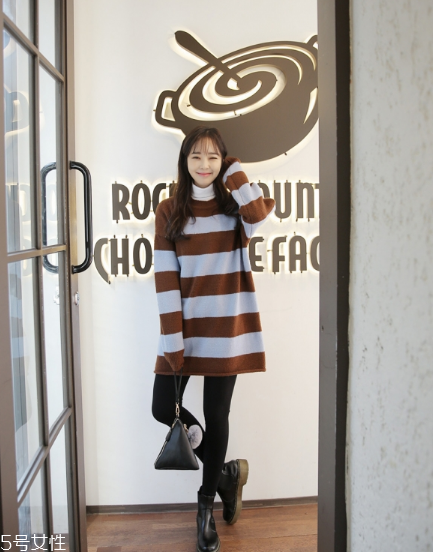 條紋針織裙怎么搭配？?jī)?yōu)雅氣質(zhì)讓人著迷