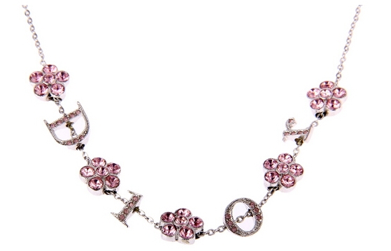 dior迪奧項(xiàng)鏈?zhǔn)鞘裁床馁|(zhì)？