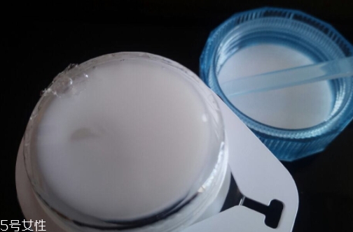 面霜可以晚上用嗎？面霜也分早晚霜