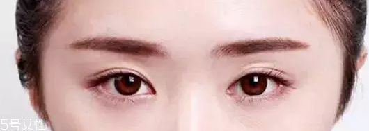 眉粉怎么選顏色好看？淺咖色不挑膚色