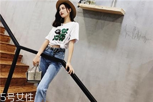 牛仔褲染上紅色怎么辦？牛仔褲染色別擔(dān)心