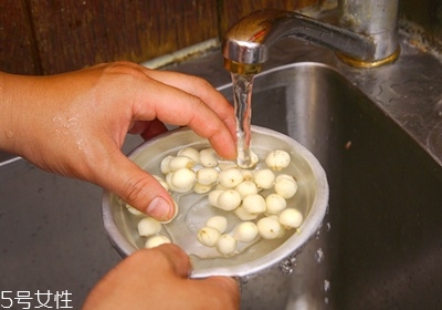 干蓮子怎么去心和挑選 干蓮子怎么去心和挑選