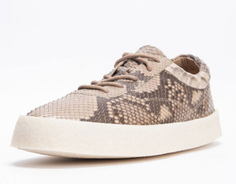 yeezy season 6蛇皮定制款多少錢？打造奢華運(yùn)動(dòng)風(fēng)