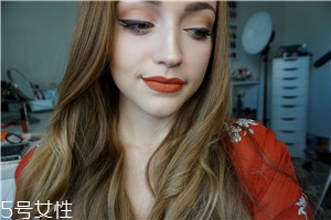 土色口紅怎么搭配 土色唇膏3要點 土色口紅怎么搭配 土色唇膏3要點