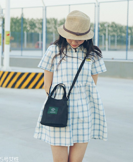 帆布包什么款式好看？這個(gè)春天一起文藝起來