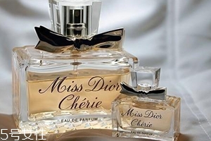 香水太濃如何稀釋？用柑橘香味混合