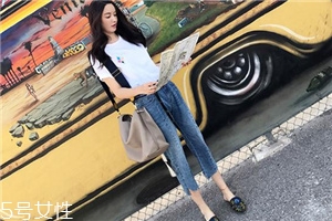 牛仔褲用熱水還是冷水洗？熱水洗會縮水嚴(yán)重