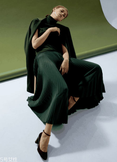 theory是幾線品牌？時髦不費(fèi)力