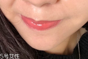 mac唇釉哪個(gè)顏色比較日常？溫柔清新珊瑚粉