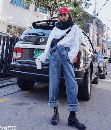 怎樣穿衣服顯腿長(zhǎng)？輕松變身長(zhǎng)腿女神