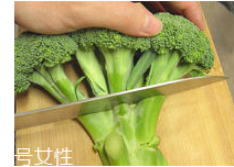 花椰菜怎么切？把整莖切掉最好炒