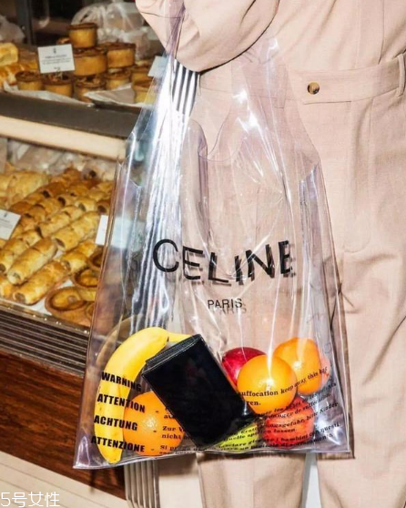 celine塑料袋多少錢？被代購炒翻天塑料包