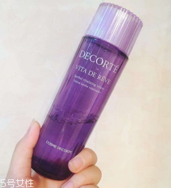 黛珂什么產(chǎn)品最好用？和cpb并駕齊驅(qū)的8款產(chǎn)品