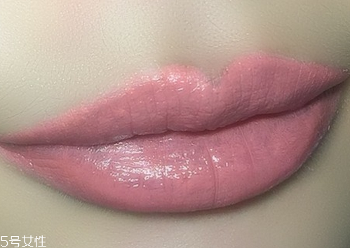 ck口紅專(zhuān)柜價(jià)格是多少 不沾杯的口紅涂法