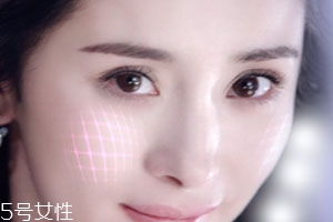 雅詩蘭黛線雕精華素怎么用？官方按摩圖效果最佳