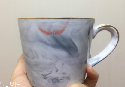 阿瑪尼401和402哪個(gè)好看？401黃皮摯愛(ài)