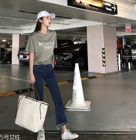 胖人適合穿牛仔褲嗎？選對版型誰都可以穿