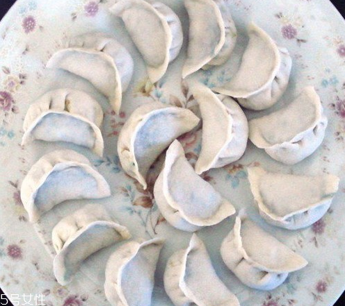 香椿水餃怎么做好吃？超詳細香椿豆腐餃子做法