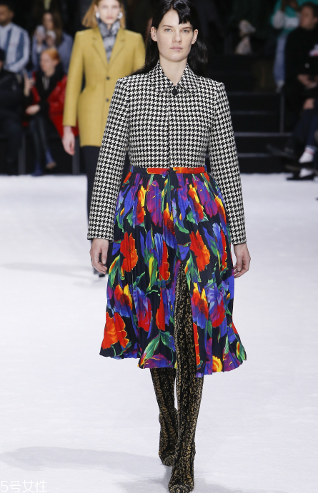 balenciaga巴黎世家2018秋冬系列好看嗎_有哪些款式？