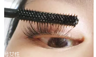 怎么刷睫毛膏才翹才長？8個(gè)步驟刷出動(dòng)人電眼