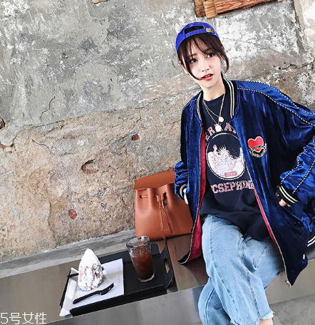 牛仔褲怎么分男女？輕松辨別化解尷尬