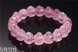 粉水晶手鏈一般多少錢(qián)？?jī)r(jià)值取決于成色