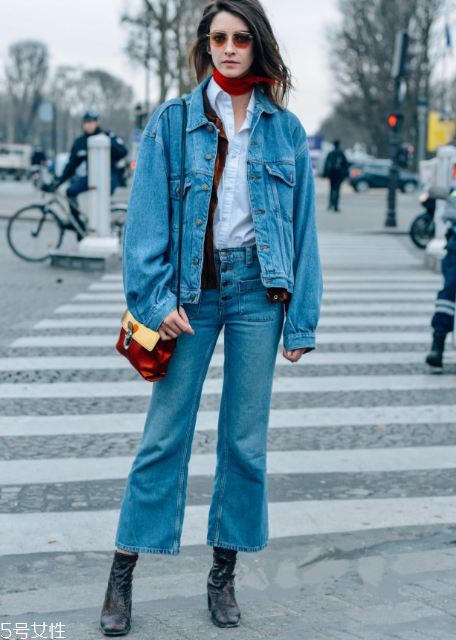 牛仔外套怎么搭配？這樣穿絕對夠靚夠有型