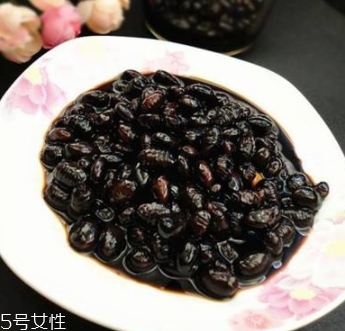 黑豆泡醋用什么醋最好？不要用白醋