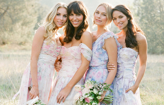 伴娘妝容的畫(huà)法教程圖解 持久不脫妝