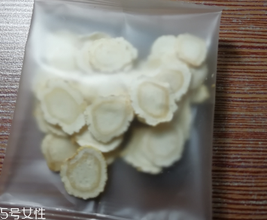 西洋參治失眠嗎？服用過量還會(huì)導(dǎo)致失眠