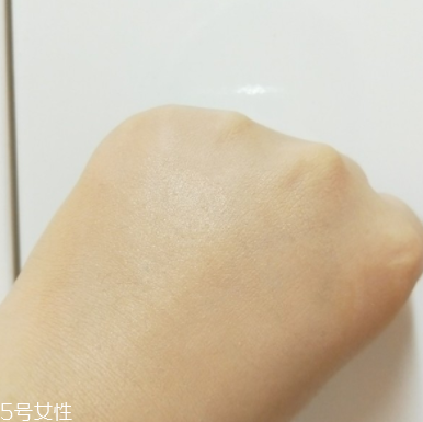 遮瑕液可以遮痣嗎？ 捷克dermacol遮瑕液遮痣測(cè)試