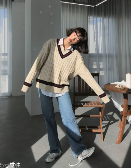 米色毛衣怎么搭配？打造氣質(zhì)女神范兒