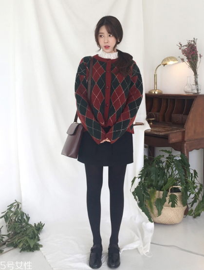 格子毛衣怎么搭配？盡顯減齡學(xué)院風(fēng)