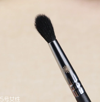 鼻影刷怎么清洗？3個(gè)步驟讓鼻影刷煥然一新