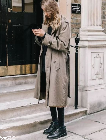 春天穿什么款式平底鞋好看？街拍達(dá)人都在穿這三雙