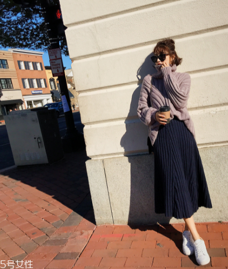 春天怎么穿衣服好看？三款搭配美上天