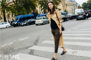 外套怎么穿更帥氣？今年開(kāi)春這樣穿