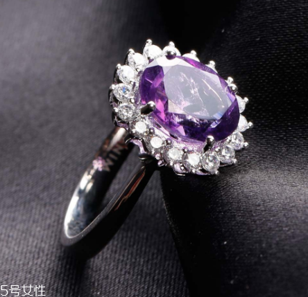 紫水晶戒指寓意是什么？象征愛(ài)情帶來(lái)好運(yùn)