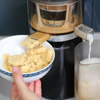 怎么用黃豆做豆?jié){、豆腐、豆腐腦