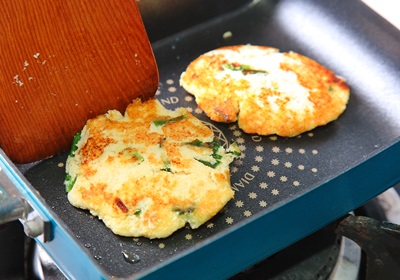 怎么用黃豆做豆?jié){、豆腐、豆腐腦